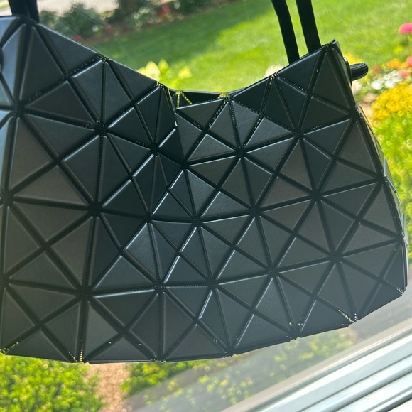 Issey Miyake Handbags - Issey Miyake shoulder bag black - Like new